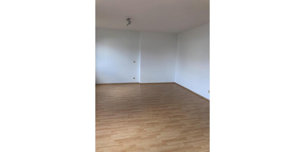 Erdgeschoßwohnung Rottenburg an der Laaber - 1 Zimmer, 33 m&sup2;, 350&euro; | Angebot:26021044