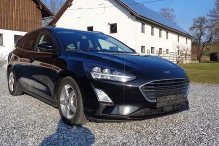 Ford Focus 144.249 km 9.599 &euro; Baierbach /Landshut 84171