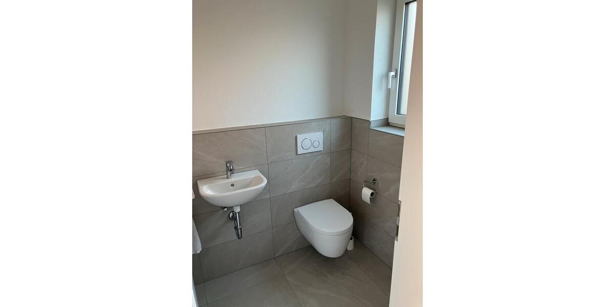 Doppelhaushälfte Bruckberg - 5 Zimmer, 133 m&sup2;, 1.700&euro; | Angebot:25329415