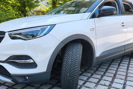 Opel Grandland (X) 99.800 km 16.400 &euro; Taufkirchen/ Vils 84416