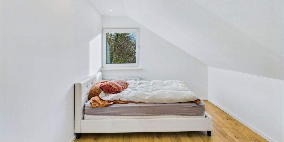 Einfamilienhaus Buch - 8 Zimmer, 236 m&sup2;, 985.000&euro; | Angebot:25744253