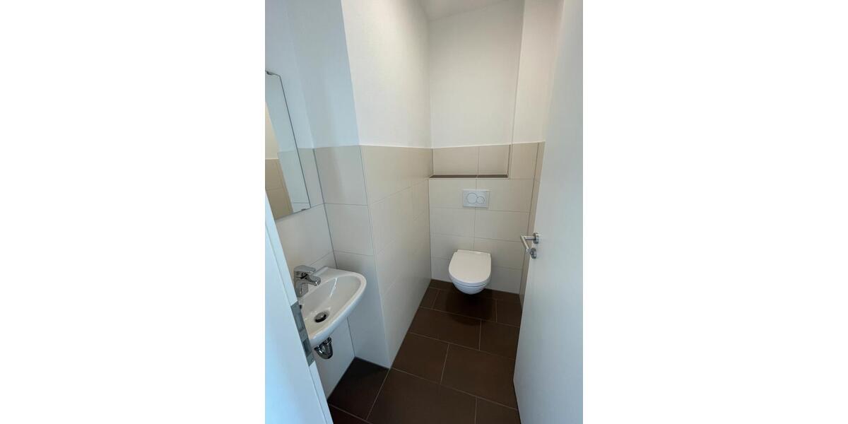 Einfamilienhaus Kumhausen - 3 Zimmer, 95 m&sup2;, 1.550&euro; | Angebot:25971871