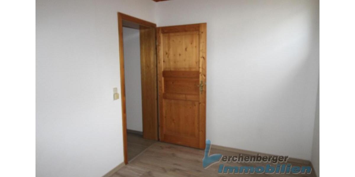 Einfamilienhaus Moosthenning - 7 Zimmer, 250 m&sup2;, 1.850&euro; | Angebot:25340470