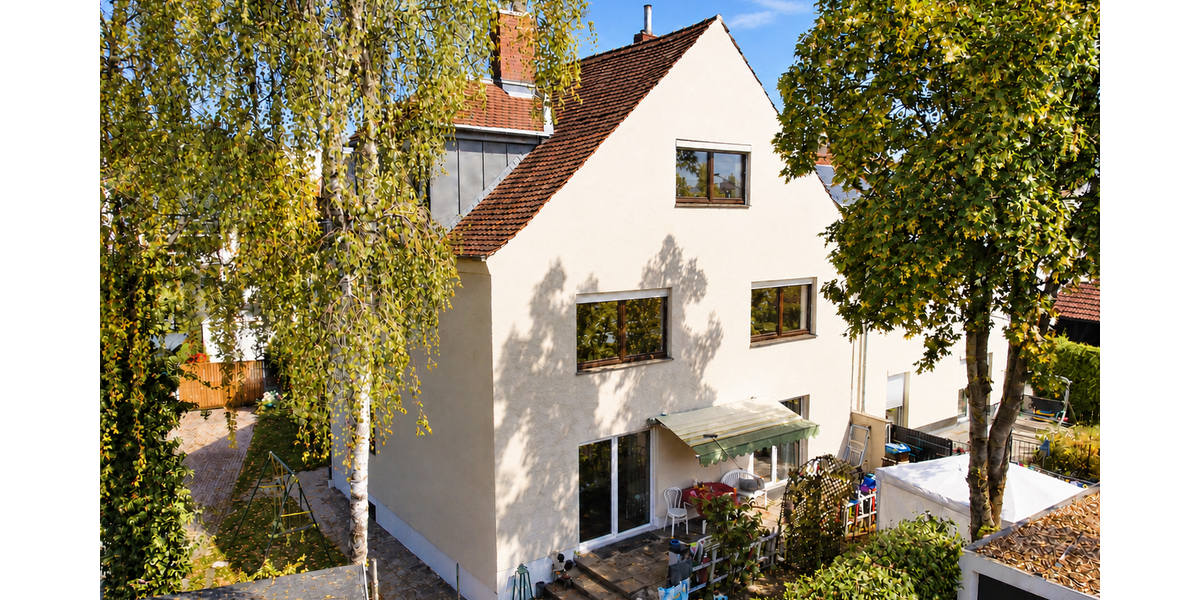 Einfamilienhaus Landshut Bayerwaldsiedlung - 8.5 Zimmer, 217 m&sup2;, 575.000&euro; | Angebot:27663861