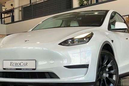 Tesla Model Y 82.172 km 32.480 &euro; Landshut 84030