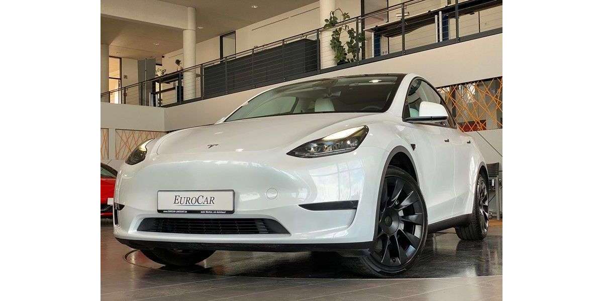 Tesla Model Y 82.172 km 32.480 &euro; Landshut 84030