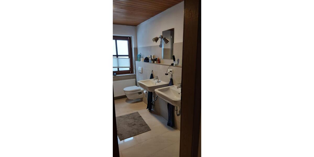 Etagenwohnung Bodenkirchen - 3.5 Zimmer, 120 m&sup2;, 820&euro; | Angebot:25942812