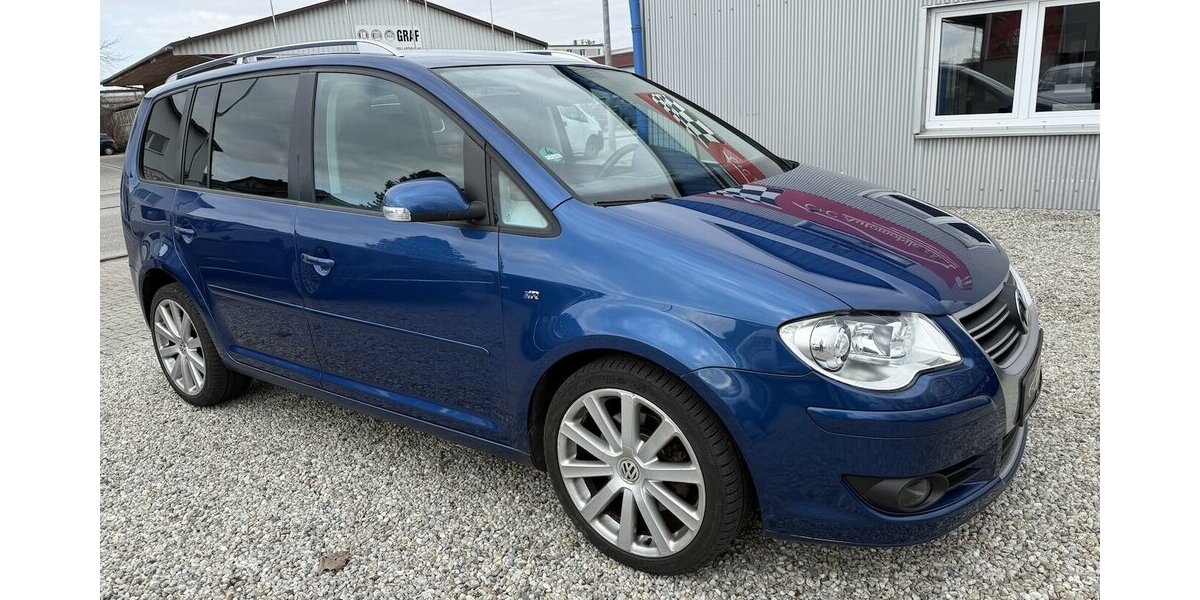 VW Touran 1.4 TSI DSG R-Line Highline Xenon Navi PDC 143.500 km 6.500 &euro; Altdorf 84032