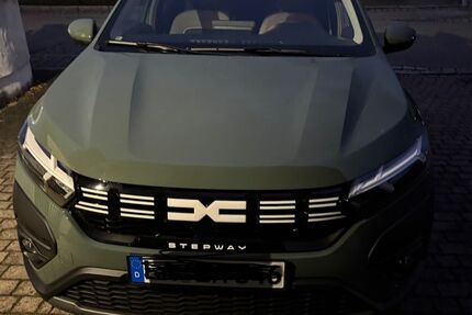 Dacia Sandero 19.000 km 16.200 &euro; Velden 84149