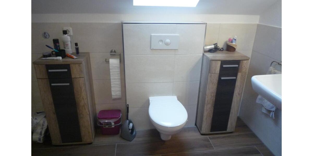 Etagenwohnung Adlkofen - 4 Zimmer, 65 m&sup2;, 330&euro; | Angebot:25641071