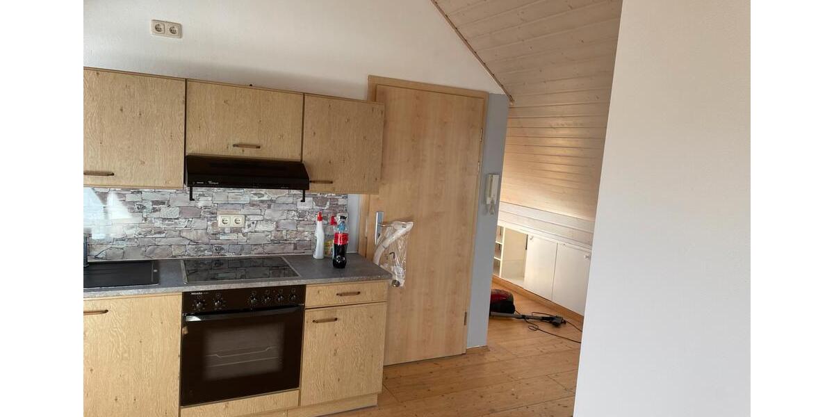 Dachgeschoßwohnung Taufkirchen (Vils) - 2 Zimmer, 60 m&sup2;, 900&euro; | Angebot:25807328