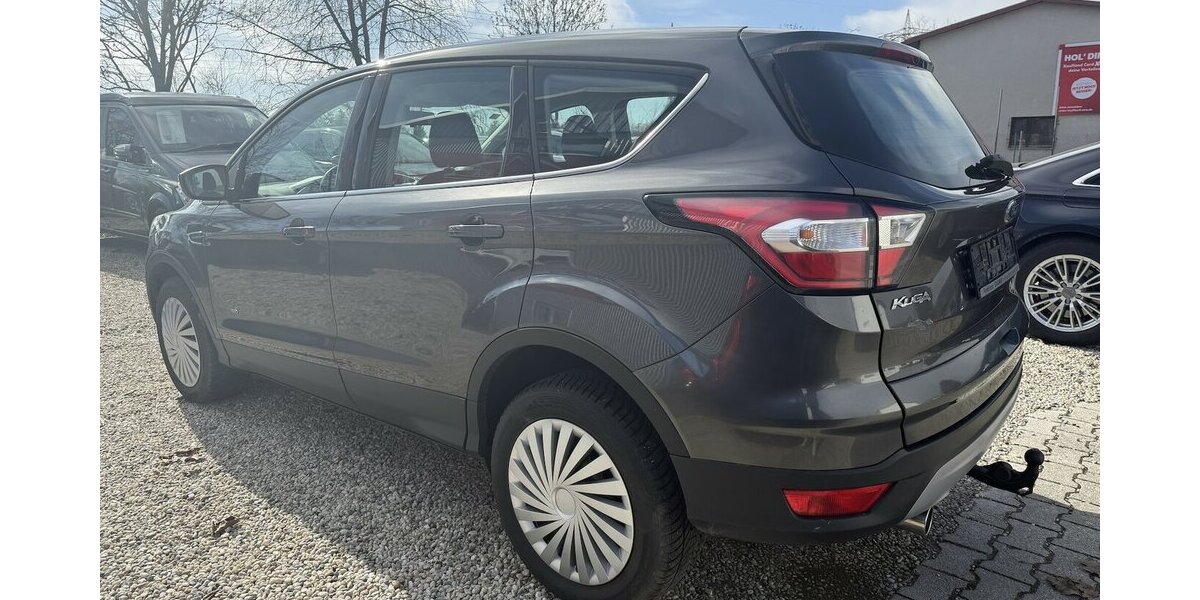 Ford Kuga 2.0 TDCI 4x4 Automatik Sitzheizung Keyless 254.000 km 6.990 &euro; Altdorf 84032