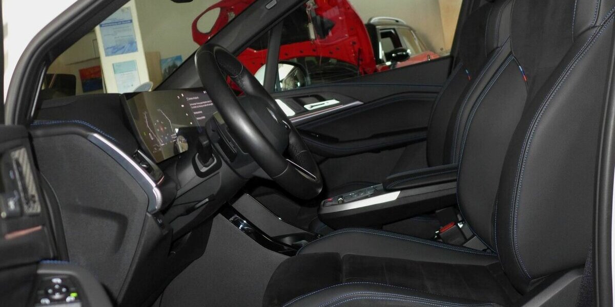 BMW 218 Active Tourer d MSport 360°AHK,HUD NP:56.540 20.798 km 32.590 &euro; Landshut 84030