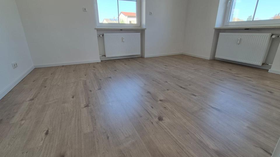 Etagenwohnung Kumhausen - 3 Zimmer, 85 m&sup2;, 1.040&euro; | Angebot:25435898