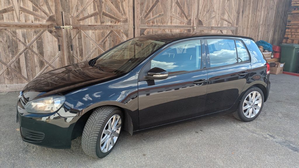 VW Golf 214.780 km 3.650 &euro; Weng 84187
