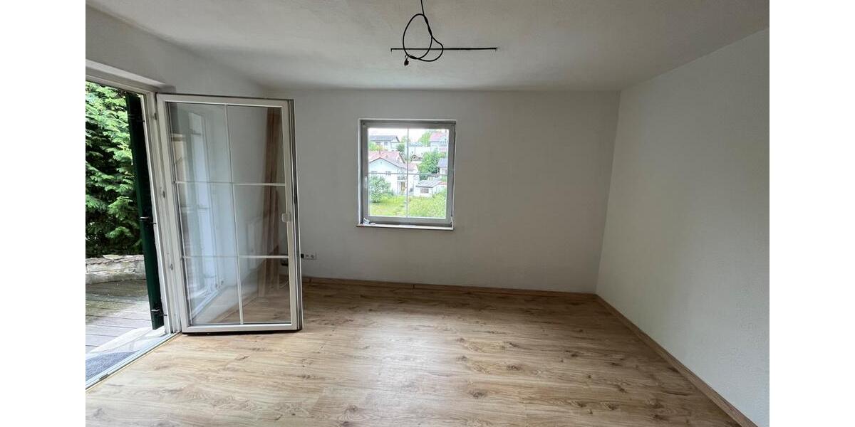 Einfamilienhaus Dingolfing - 3 Zimmer, 115 m&sup2;, 1.000&euro; | Angebot:27532768