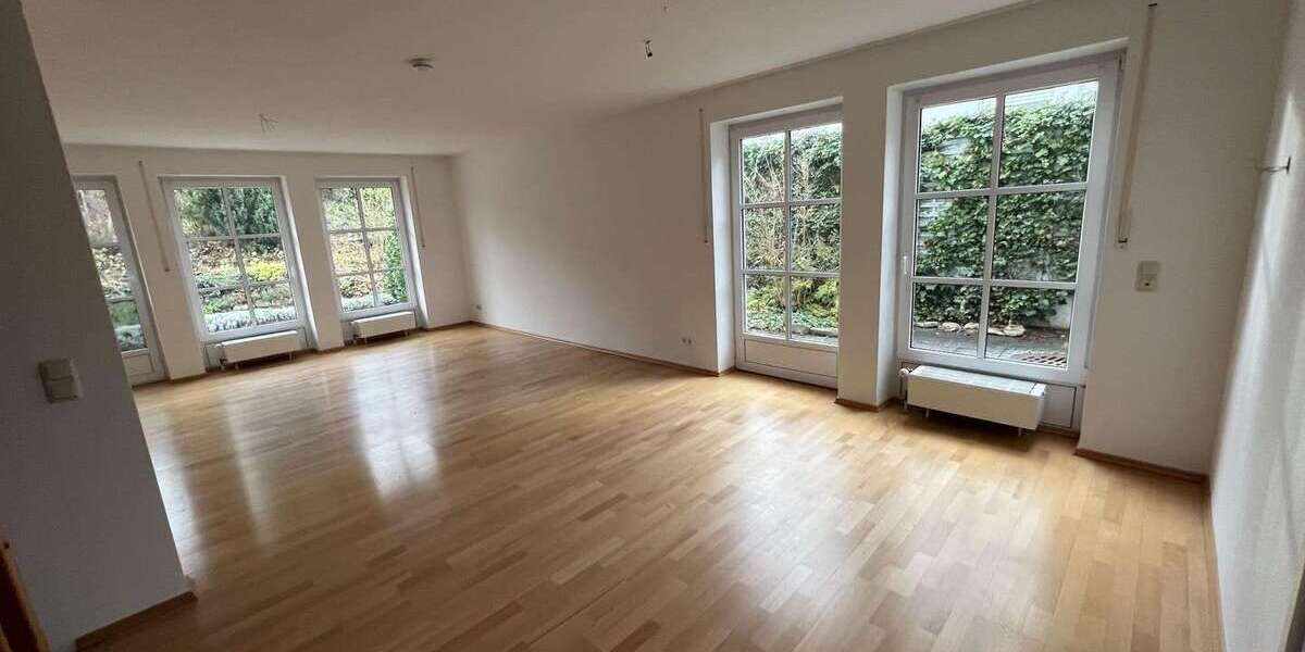 Einfamilienhaus Landshut - 5 Zimmer, 175 m&sup2;, 898.000&euro; | Angebot:25429255