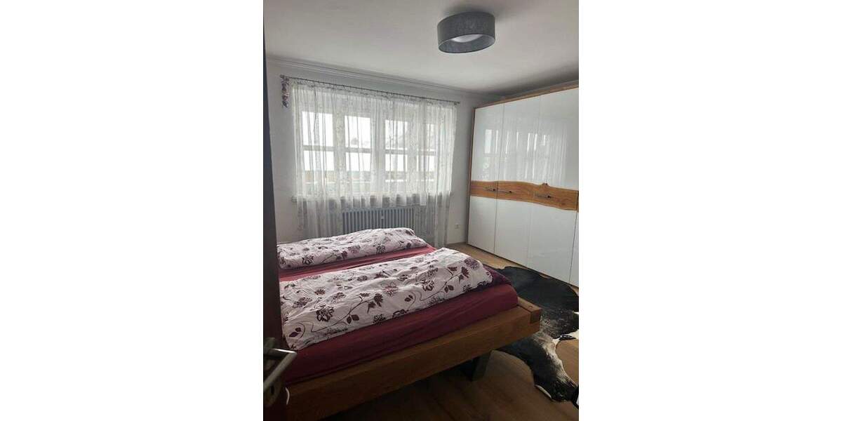 Einfamilienhaus Nandlstadt - 8 Zimmer, 300 m&sup2;, 930.000&euro; | Angebot:25716310