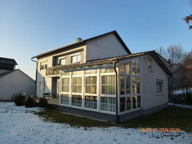 Etagenwohnung Neufahrn in Niederbayern Neufahrn - 3 Zimmer, 72 m&sup2;, 155.000&euro; | Angebot:25739949