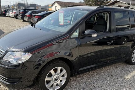 VW Touran United 1.4i TFSI 7-Sitze Klima SHZ PDC Navi 190.900 km 3.990 &euro; Altdorf 84032