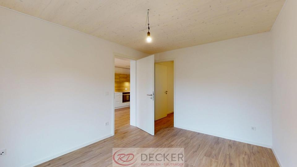 Erdgeschoßwohnung Moosthenning - 3 Zimmer, 83 m&sup2;, 965&euro; | Angebot:25805907