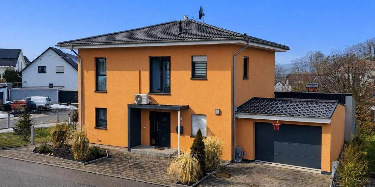 Einfamilienhaus Rottenburg an der Laaber Rottenburg - 4 Zimmer, 148 m&sup2;, 698.000&euro; | Angebot:25695148