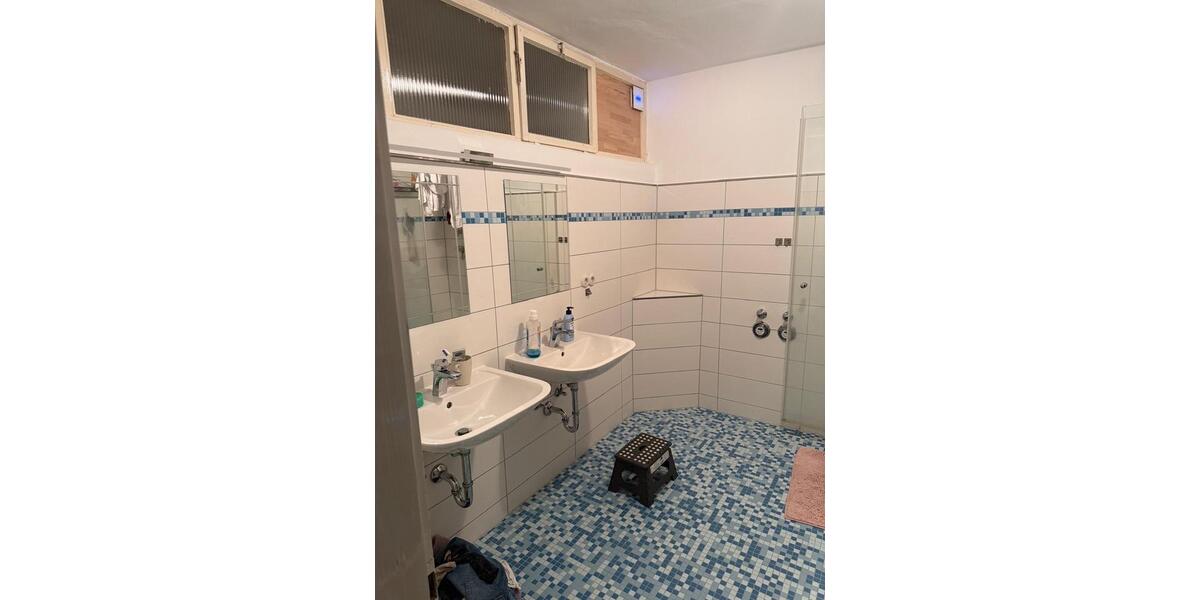 Etagenwohnung Velden - 3 Zimmer, 107 m&sup2;, 1.090&euro; | Angebot:26606047