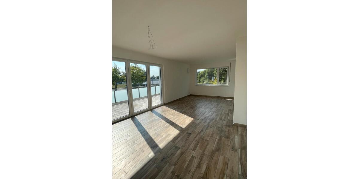 Einfamilienhaus Kumhausen - 3 Zimmer, 95 m&sup2;, 1.550&euro; | Angebot:25971871