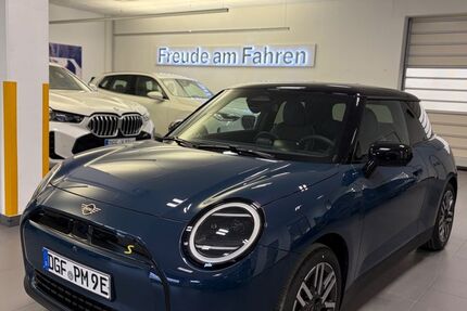 Mini Cooper SE 7.900 km 34.500 &euro; Niederviehbach 84183