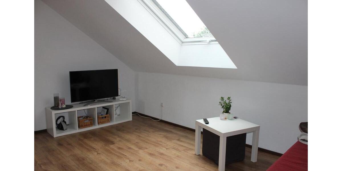 Etagenwohnung Adlkofen - 4 Zimmer, 65 m&sup2;, 330&euro; | Angebot:25641071