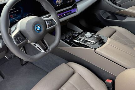 BMW i5 27.978 km 67.990 &euro; Rohr i. NB (bei Regensburg) 93352