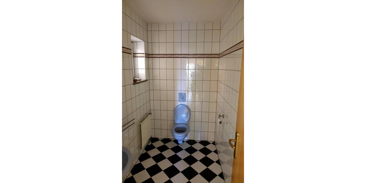 Maisonettenwohnung Taufkirchen (Vils) - 7 Zimmer, 146 m&sup2;, 1.401&euro; | Angebot:27543863
