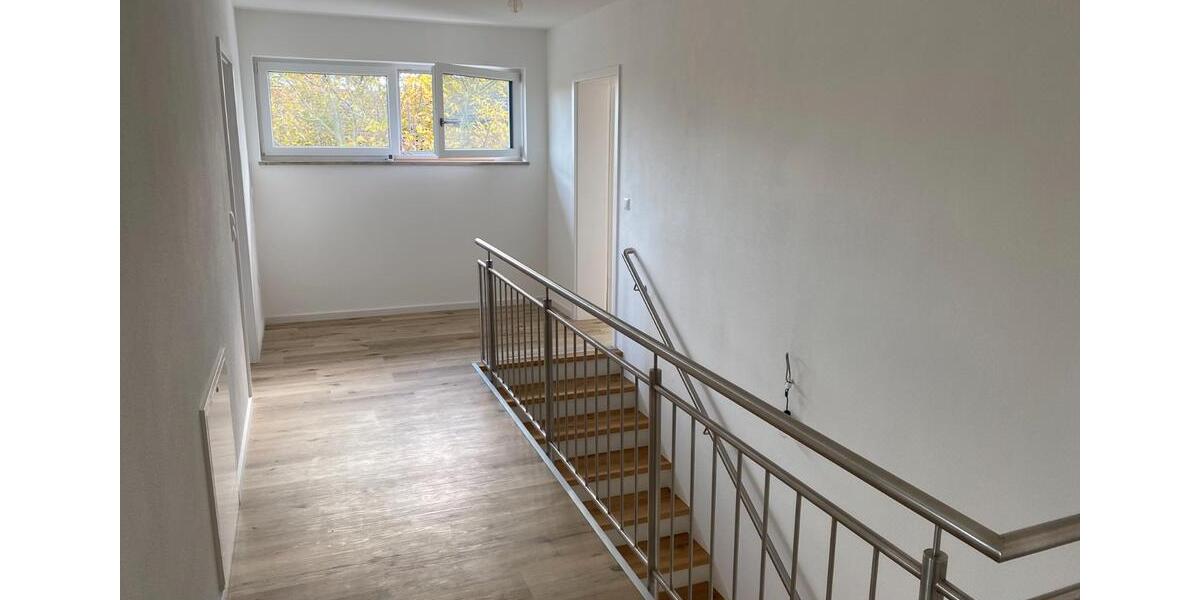Doppelhaushälfte Essenbach - 7 Zimmer, 180 m&sup2;, 1.650&euro; | Angebot:26168874