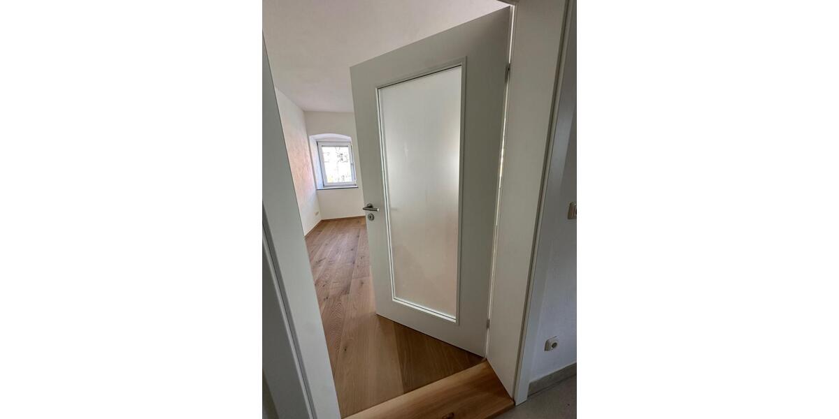 Etagenwohnung Dingolfing - 2 Zimmer, 70 m&sup2;, 750&euro; | Angebot:25960641