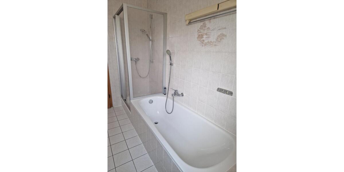 Etagenwohnung Essenbach - 3.5 Zimmer, 88 m&sup2;, 950&euro; | Angebot:26022259