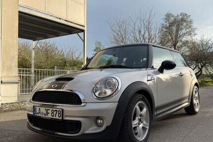 Mini Cooper S 122.000 km 8.900 &euro; Hohenthann 84098