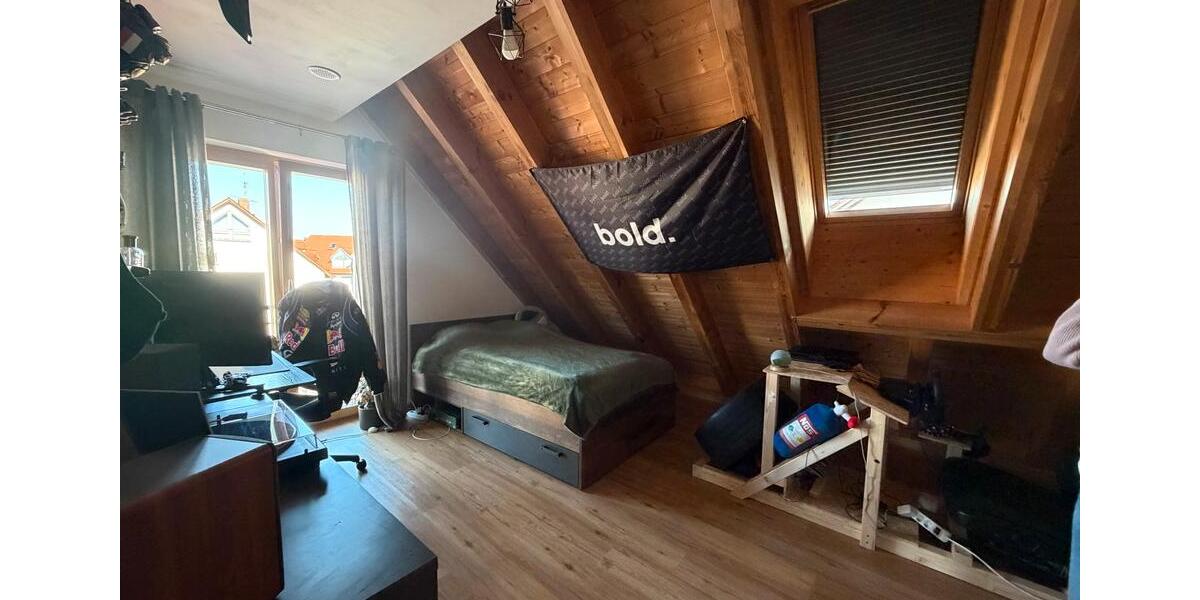 Etagenwohnung Niederaichbach - 4 Zimmer, 103 m&sup2;, 425.000&euro; | Angebot:26024337