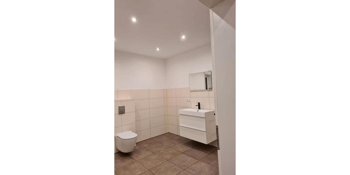 Etagenwohnung Mengkofen - 3 Zimmer, 89 m&sup2;, 860&euro; | Angebot:26614963