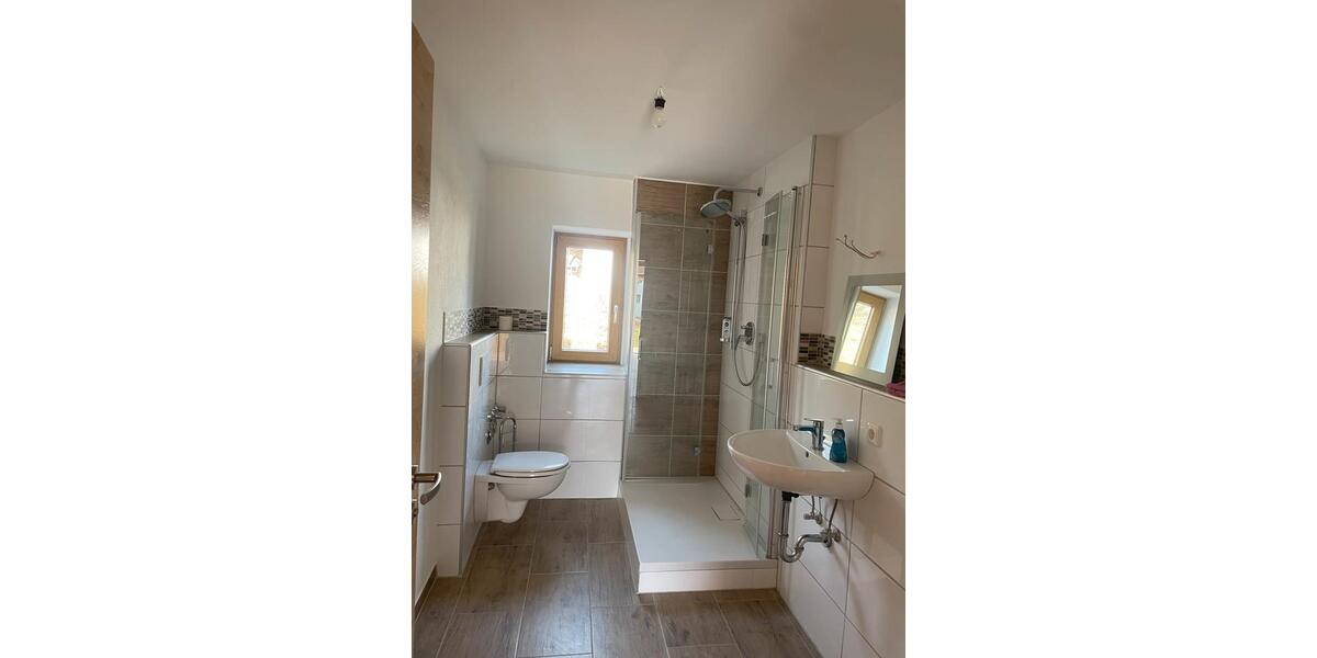 Erdgeschoßwohnung Essenbach - 3 Zimmer, 75 m&sup2;, 780&euro; | Angebot:25881498