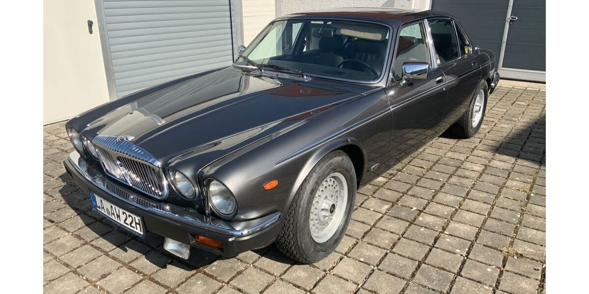 Jaguar XJ12 97.500 km 35.000 &euro; Ergolding 84030