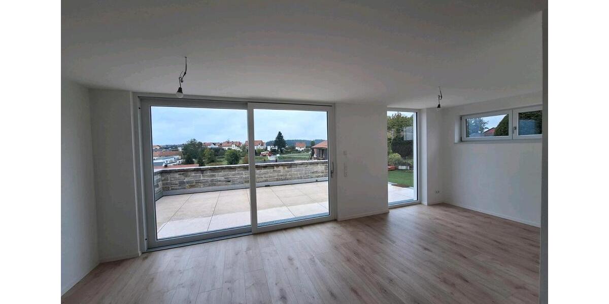Erdgeschoßwohnung Taufkirchen (Vils) - 5 Zimmer, 165 m&sup2;, 1.950&euro; | Angebot:24363731