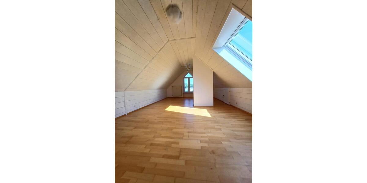 Maisonettenwohnung Moosburg an der Isar - 4.5 Zimmer, 92 m&sup2;, 1.350&euro; | Angebot:25403404