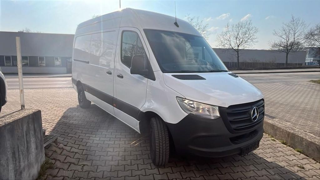 Mercedes-Benz Sprinter 295.623 km 18.100 &euro; Ergolding 84030