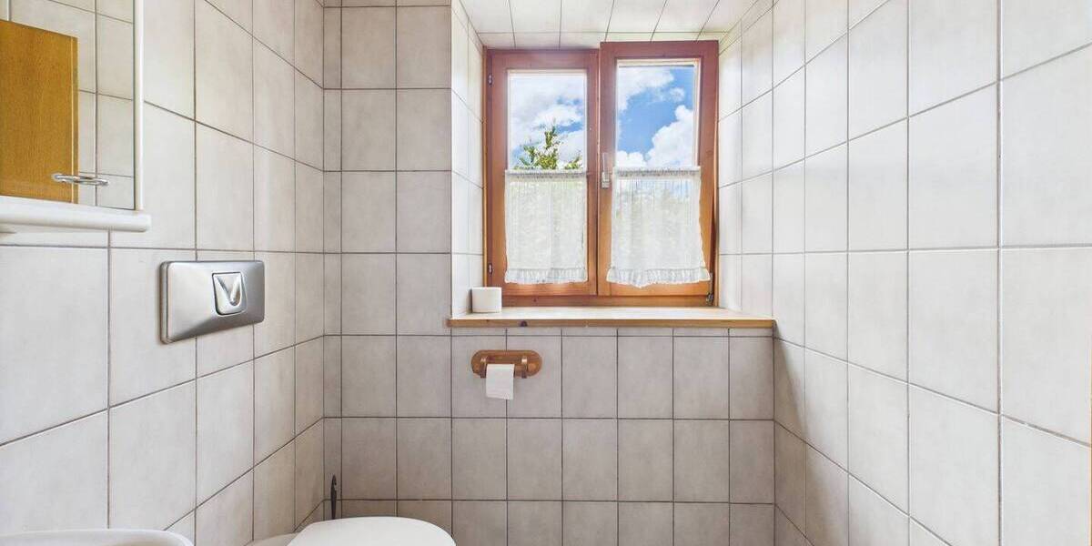 Einfamilienhaus Landshut Achdorf - 8 Zimmer, 200 m&sup2;, 995.000&euro; | Angebot:25695131