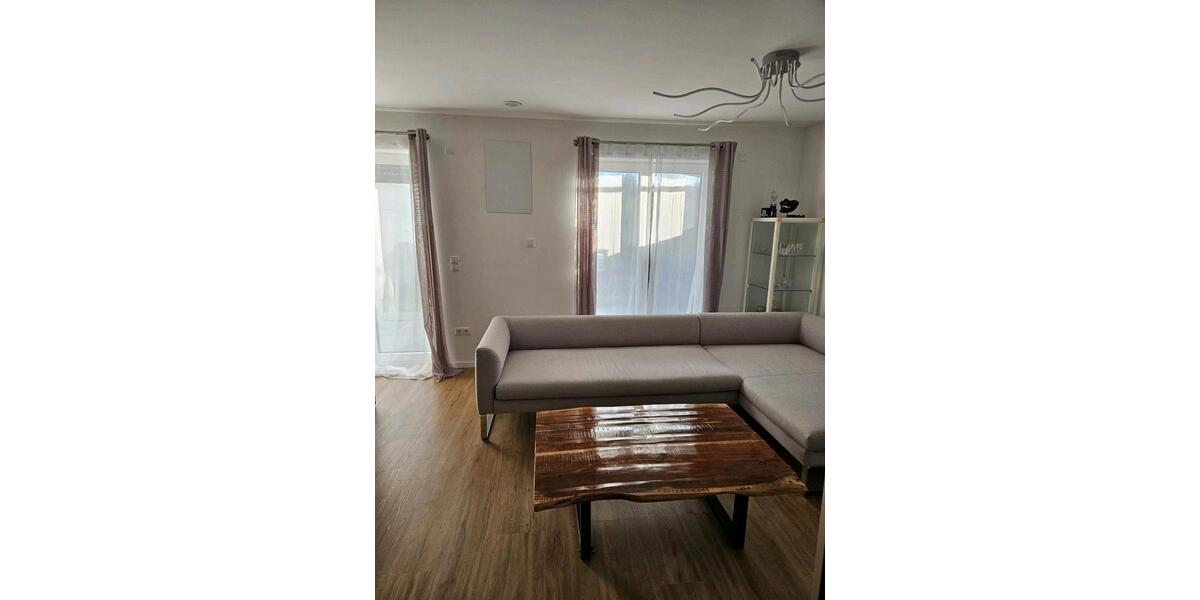 Erdgeschoßwohnung Dingolfing - 3 Zimmer, 85 m&sup2;, 1.015&euro; | Angebot:27621822