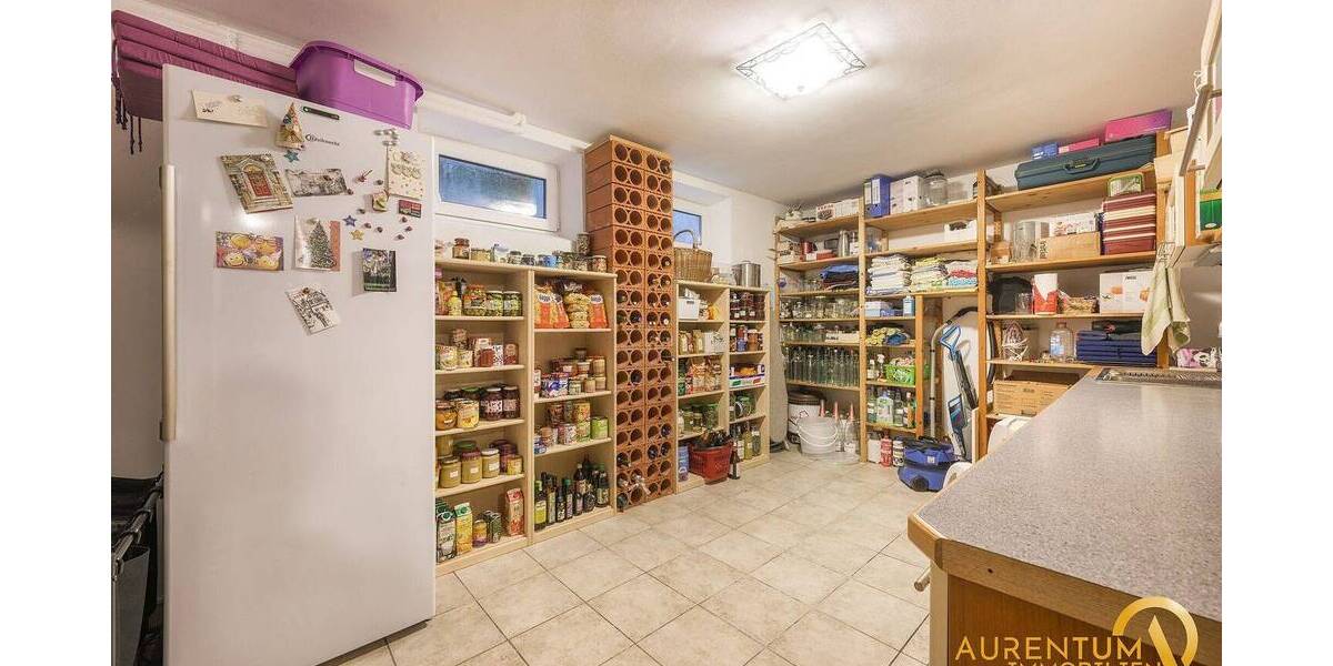 Einfamilienhaus Bruckberg - 8 Zimmer, 250 m&sup2;, 850.000&euro; | Angebot:25800218
