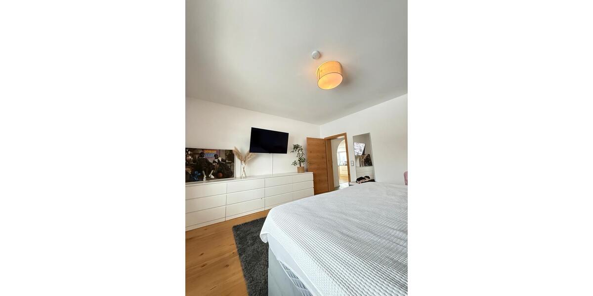 Erdgeschoßwohnung Kumhausen - 3.5 Zimmer, 145 m&sup2;, 1.900&euro; | Angebot:25990720