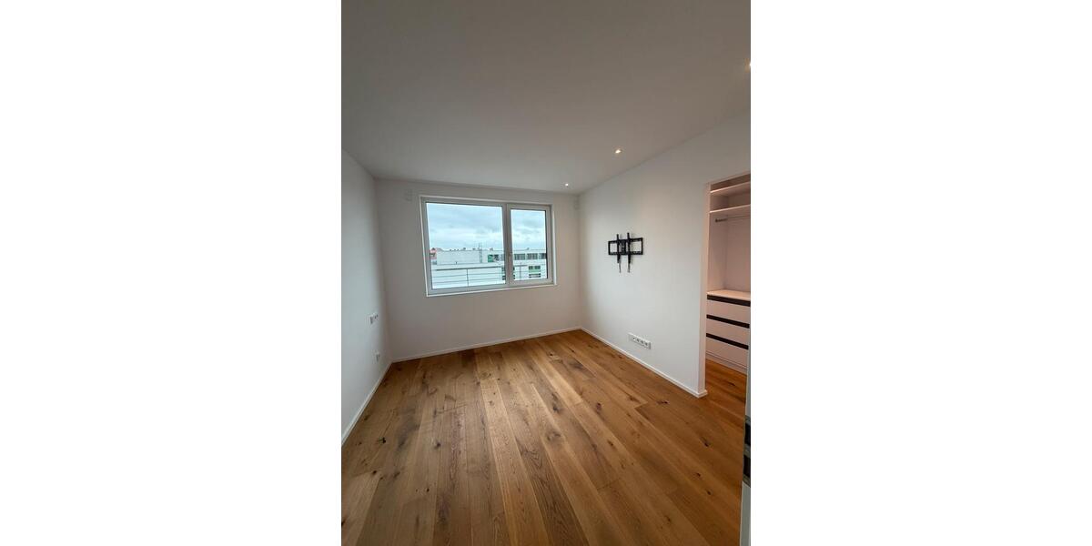 Einfamilienhaus Eching - 3 Zimmer, 120 m&sup2;, 1.950&euro; | Angebot:25392061