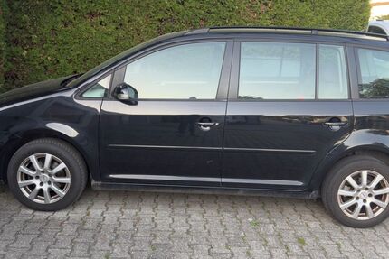 VW Touran 235.000 km 2.400 &euro; Ergolding 84030