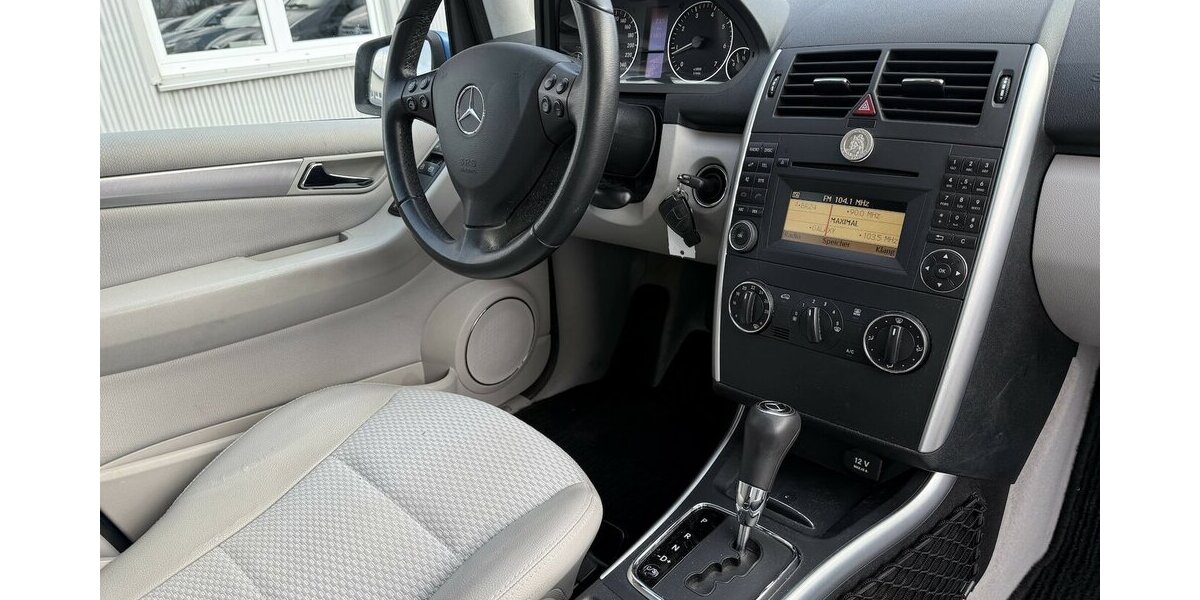 Mercedes-Benz A 200 Avantgarde Automatik Xenon Leder Alu 116.400 km 6.800 &euro; Altdorf 84032